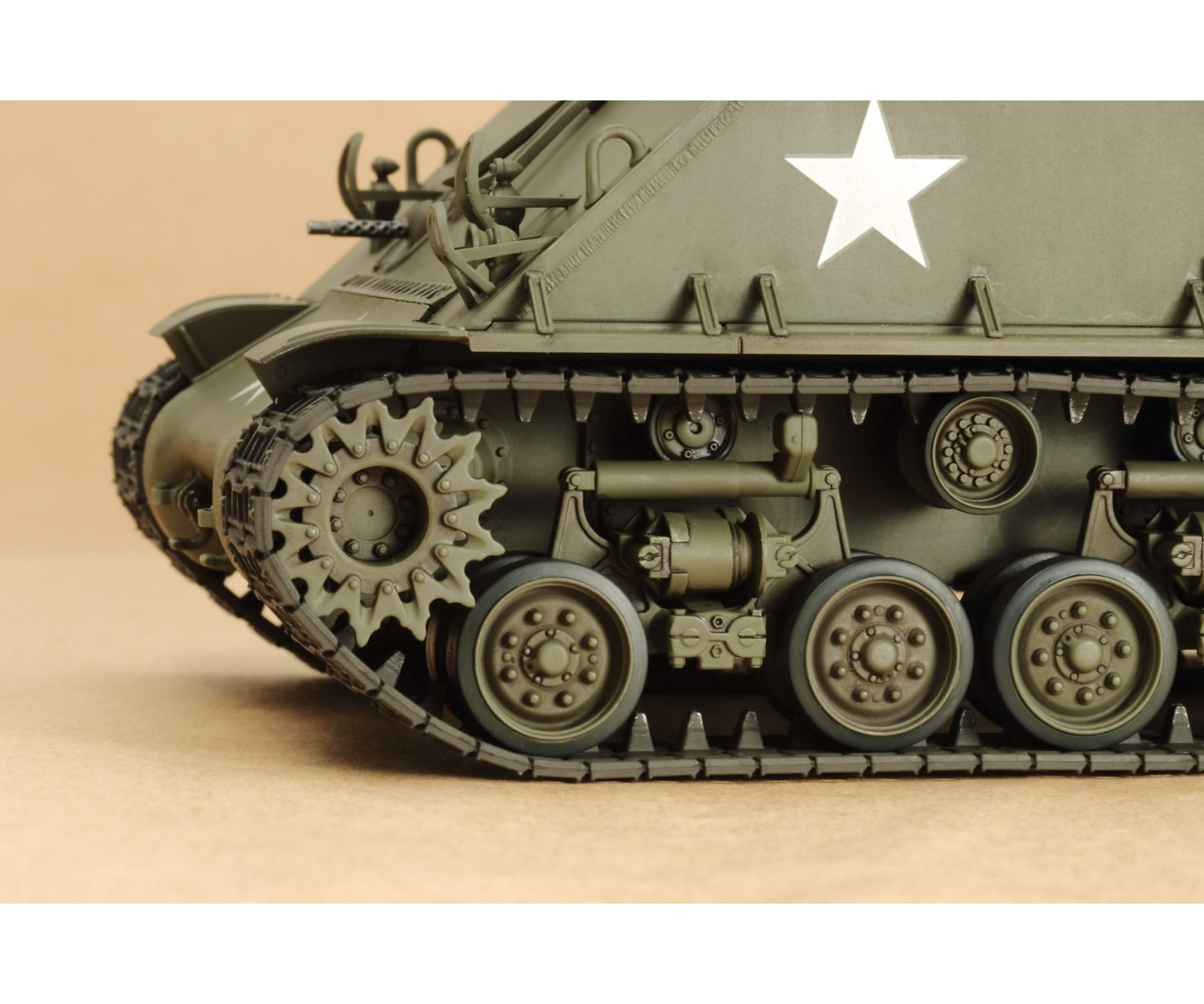 Tamiya US M4A3E8 Panzer Sherman Easy Eight Euro 1:35 Plastik Modellbau Militär Bausatz