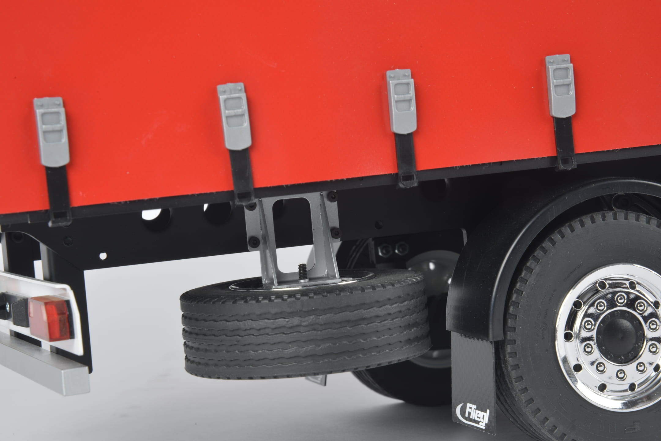 CARSON Truck Planenauflieger Fliegl carson fliegl megarunner