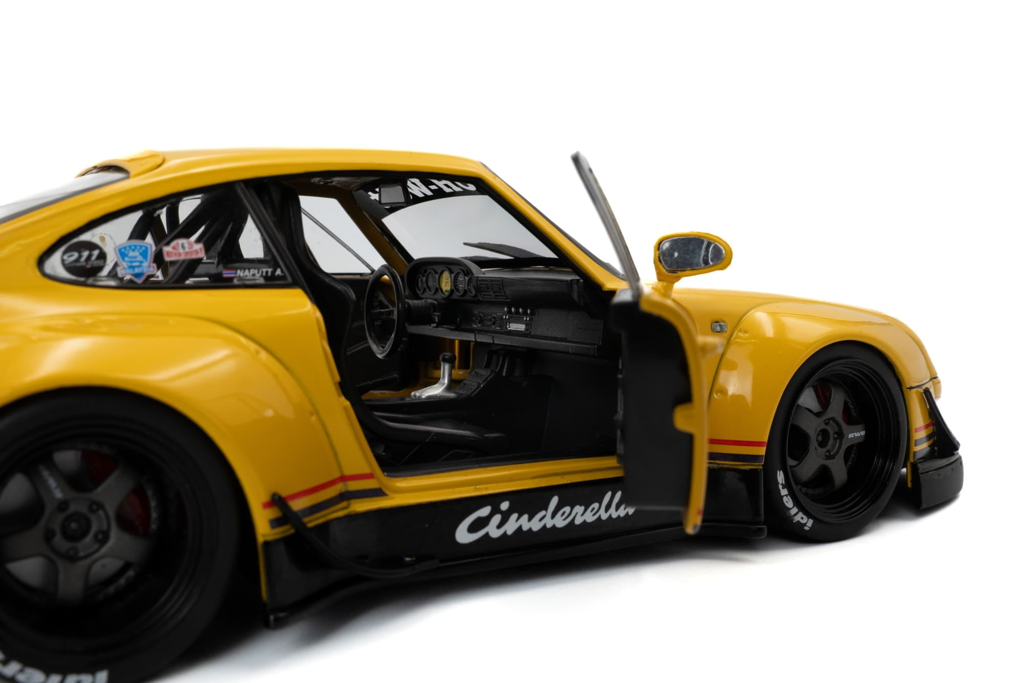 Solido RWB BODYKIT Cinderella Yellow Modellauto 1_18