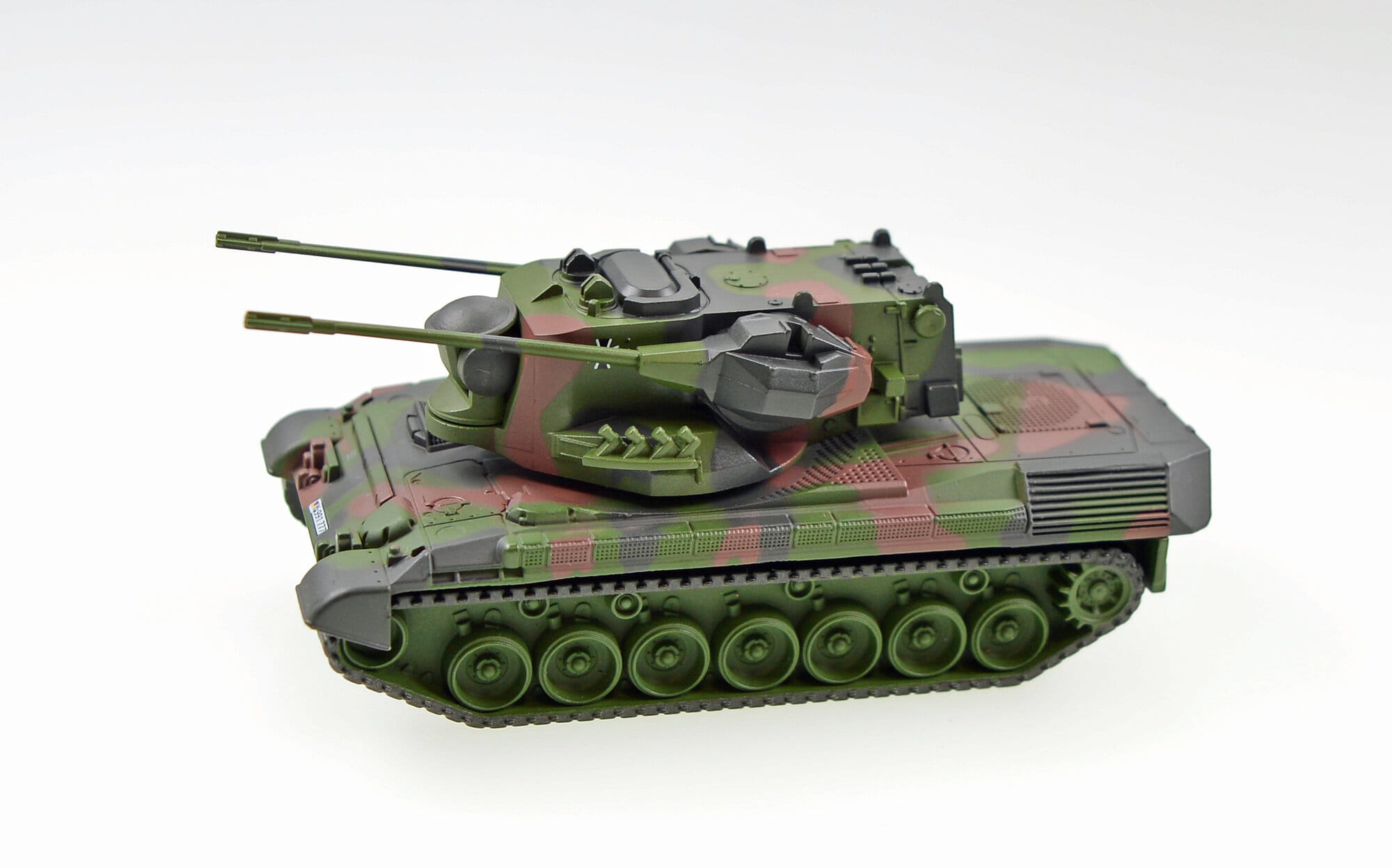 Schuco 1_87 Gepard Flakpanzer BW Camo Standmodell