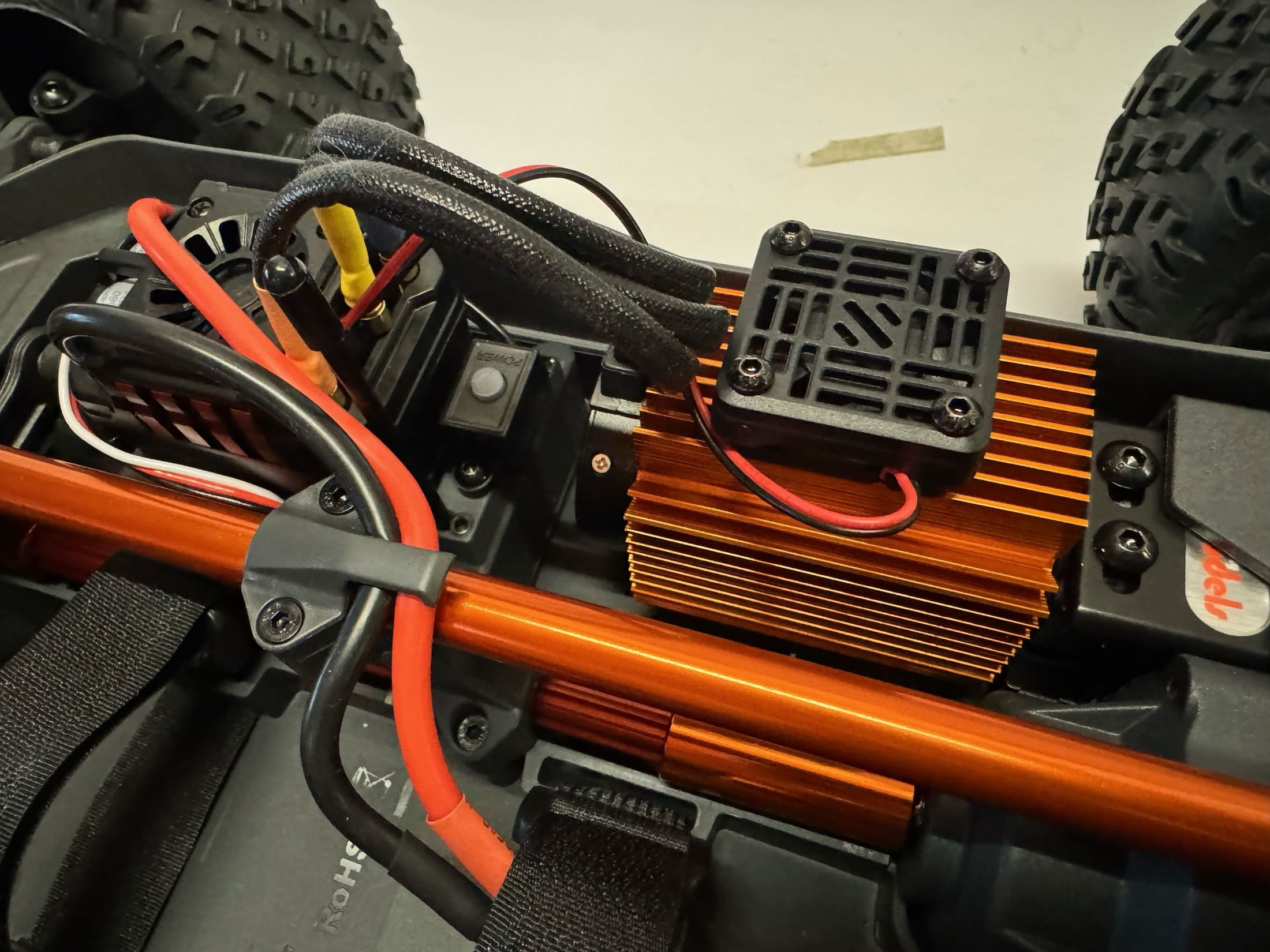 DF Models Z-10 V2 RC-Truck 1_10XL Brushless 4WD