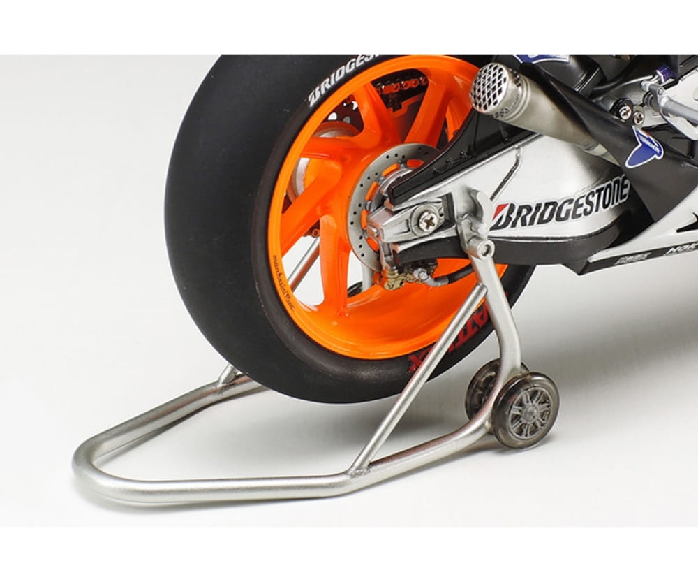 Tamiya Repsol Honda RC213V '14 Motorrad 1:12 Plastik Modellbau Bausatz