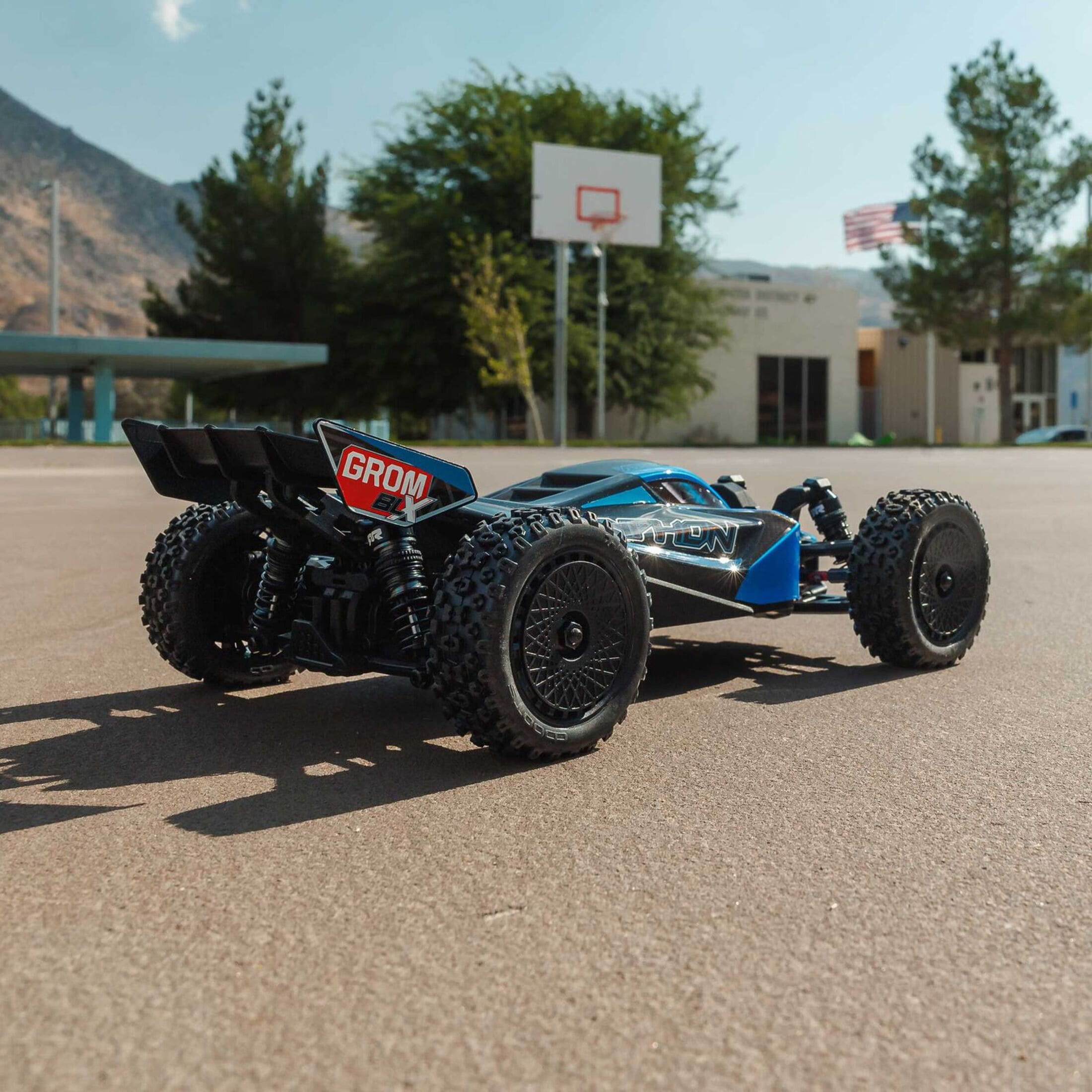 ARRMA RC Buggy Typhon Grom 223S Small Brushless RTR Blau mit Akku und Lader arrma-typhon-grom-small-223s-brushless-elektro-buggy-rtr-akku-lader-blau