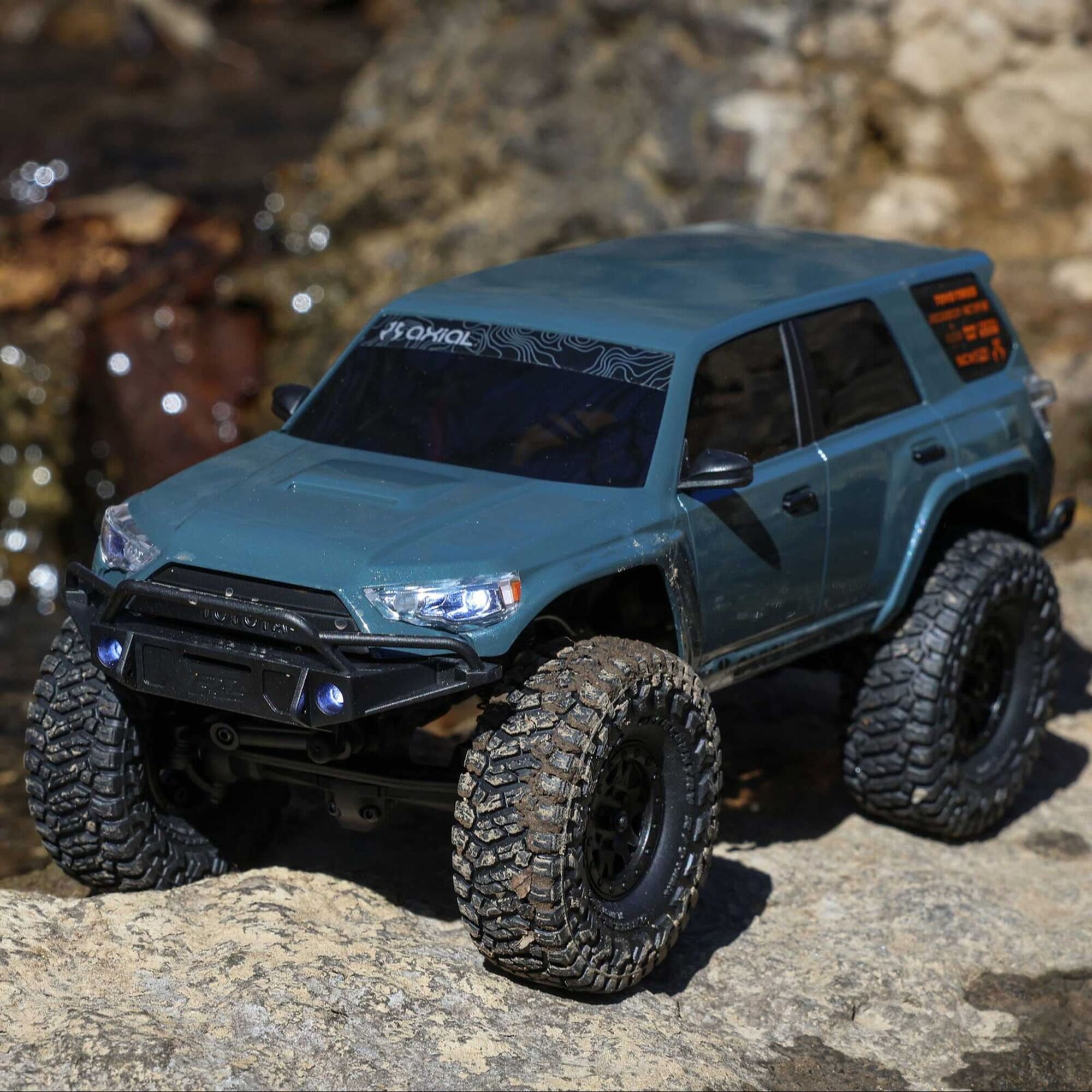 Axial SCX24 Toyota 4Runner RC Crawler im Massstab 1_24 Axial SCX24 Toyota 4Runner 1_24 RTR RC Rock Crawler grau