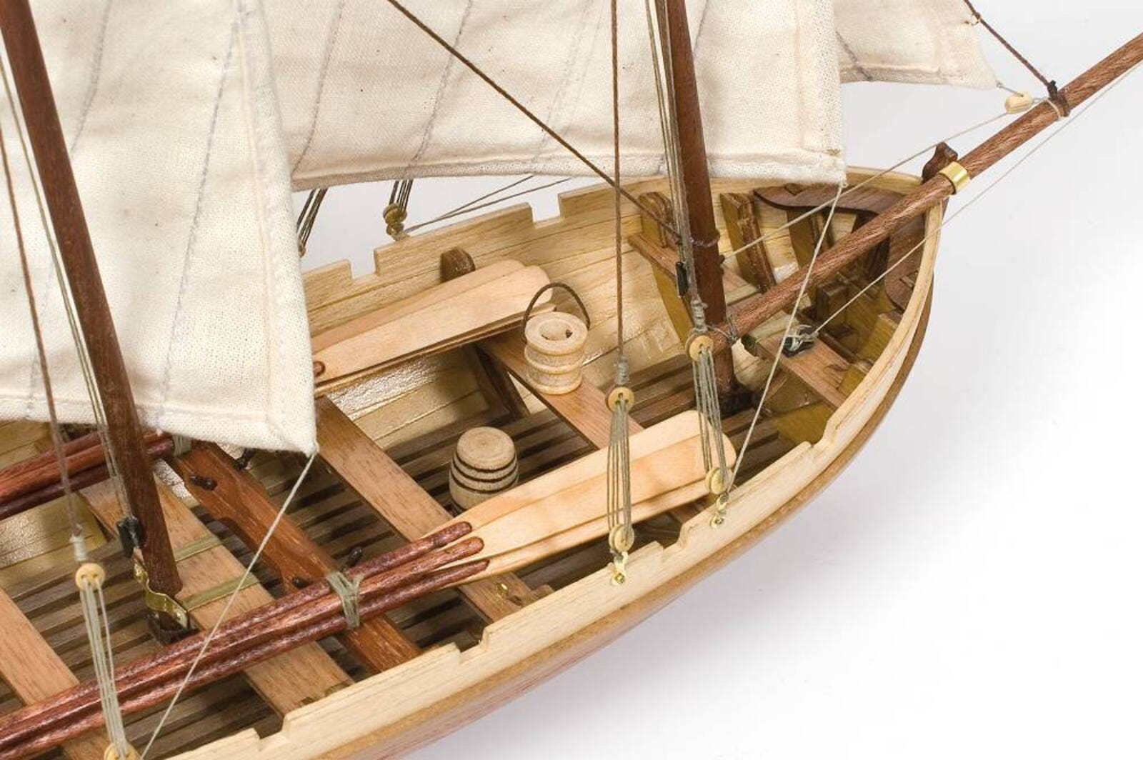 HMS Bounty Beiboot Standmodellbausatz 1_24 - Modellzubehoer