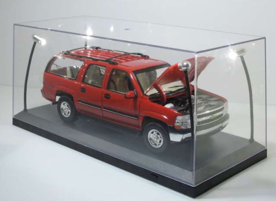 LED beleuchtete Vitrine fuer Modellautos 1_18 bis 1_32 in Schwarz
