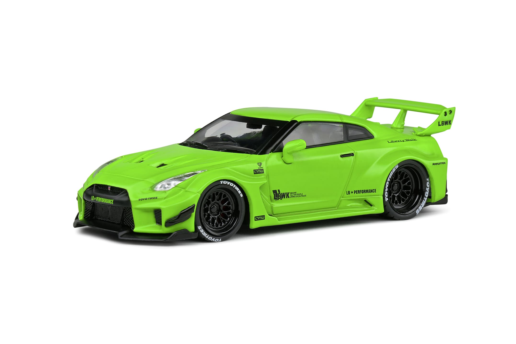 Nissan GT-R _R35_ LB Work Silhouette Modellauto 1_43 in Acid Green