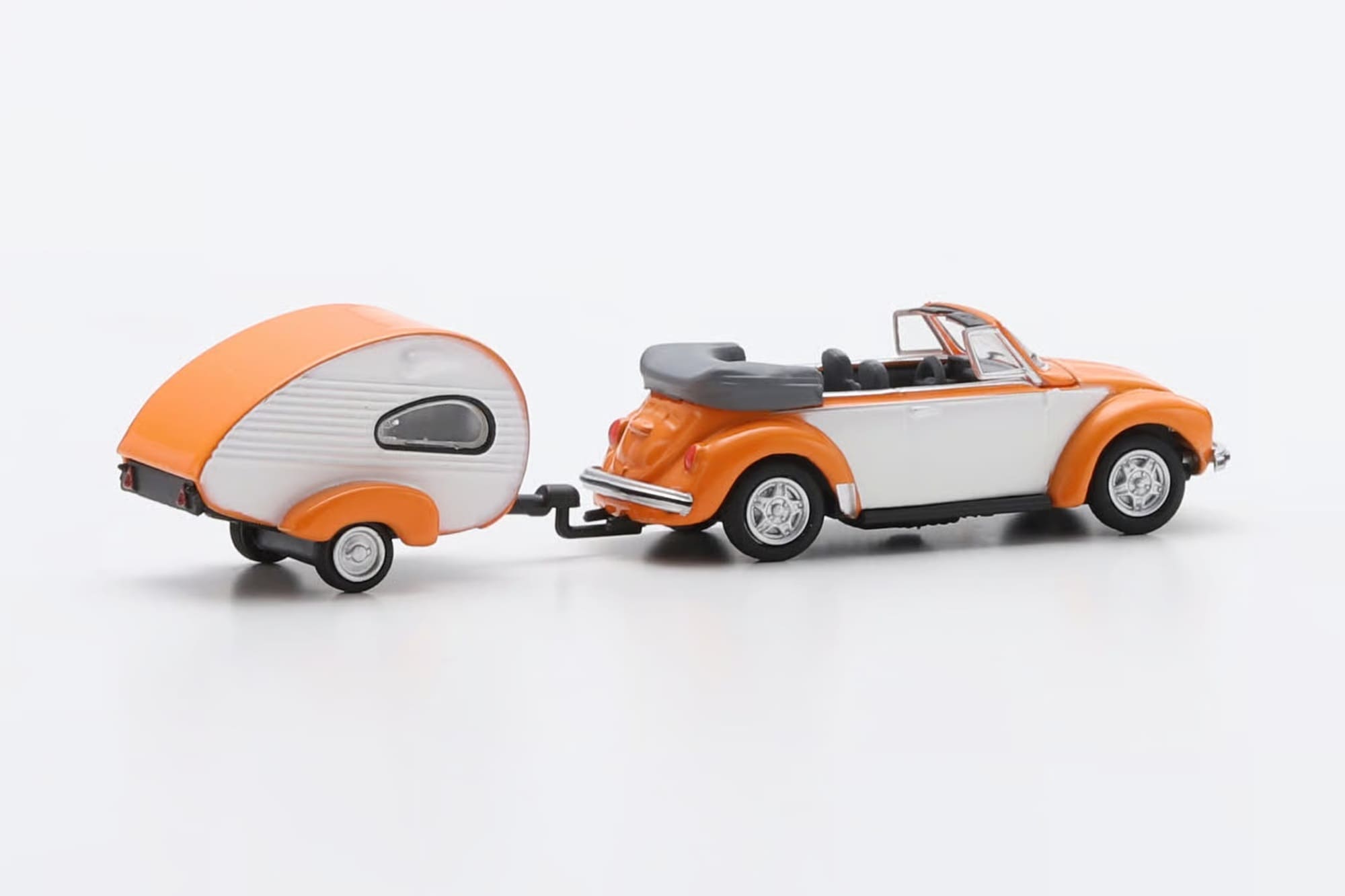 Schuco Volkswagen VW Beetle Cabriolet mit ES Piccolo Anhaenger 1_87 Sammlermodell
