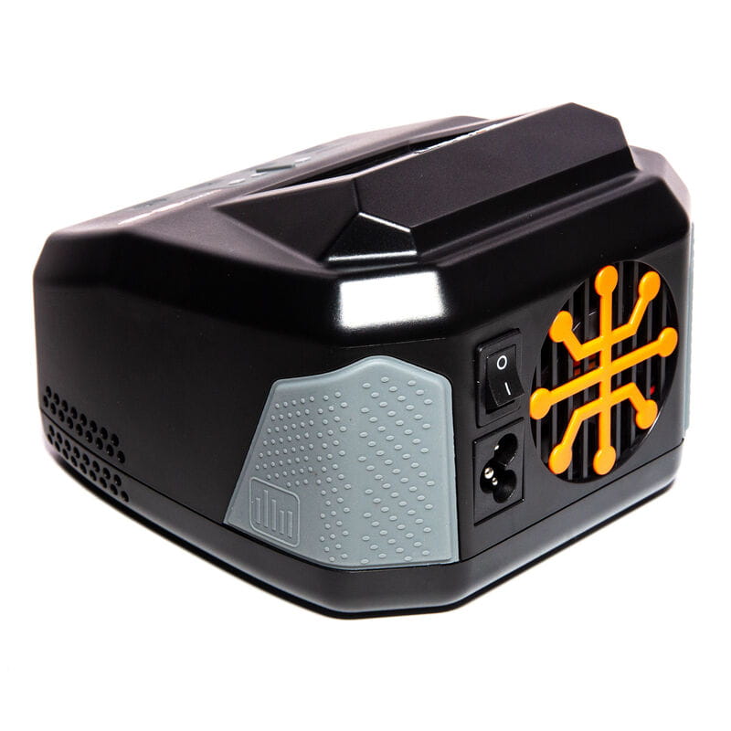 Spektrum S2200 Smart G2 Ladegeraet mit 2x200W Leistung