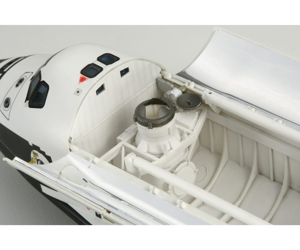 Tamiya 1_100 Space Shuttle Atlantis Modellbausatz_