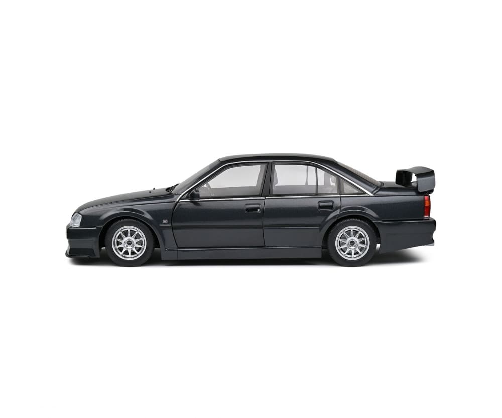 Solido 1:18 Opel Omega 500 schwarz Modellauto