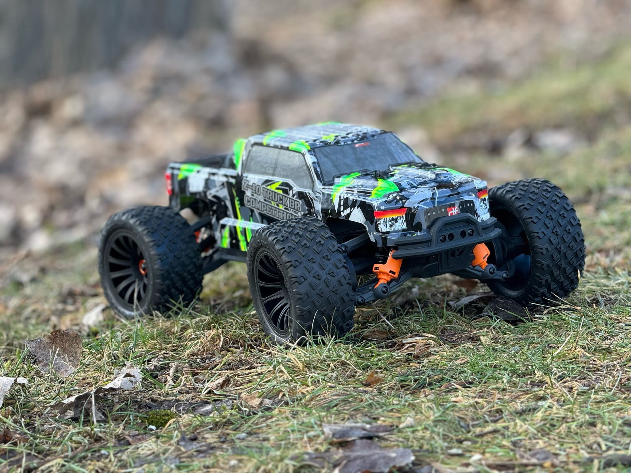 DF Models Monstertruck RC Z-10 Competition RTR RC Monster Truck Z-10 Competition BR RTR