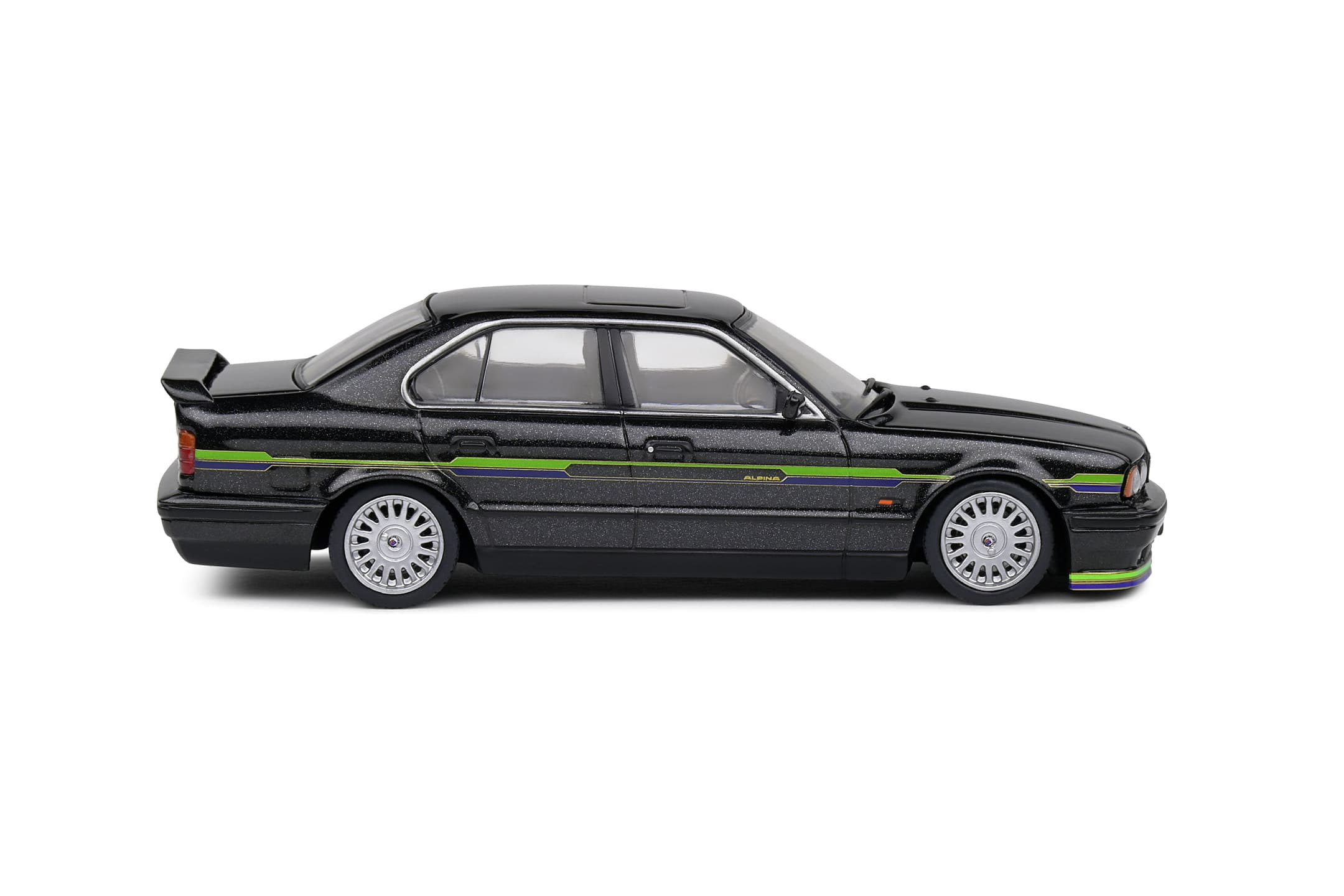 Solido 1_43 Alpina B10 BiTurbo 1994 Modellauto schwarz mit gruenen Streifen - Detailgetreu
