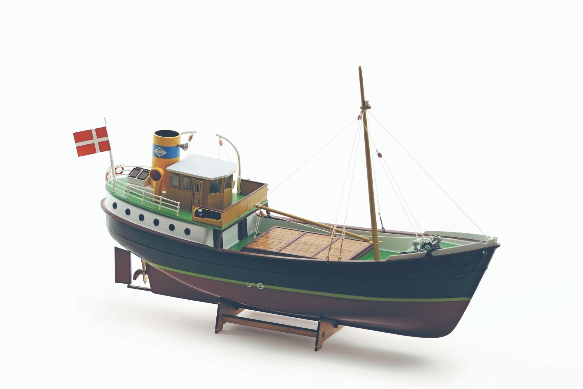 Carli Kuestenfrachter 1_60 RC-Baukasten Modellbau fuer Einsteiger