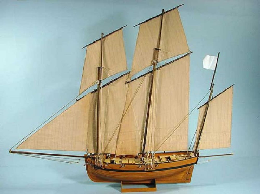 Shipyard Le Coureur French Lugger 1776 Schiff Laser Cut 1:72 Kartonbausatz