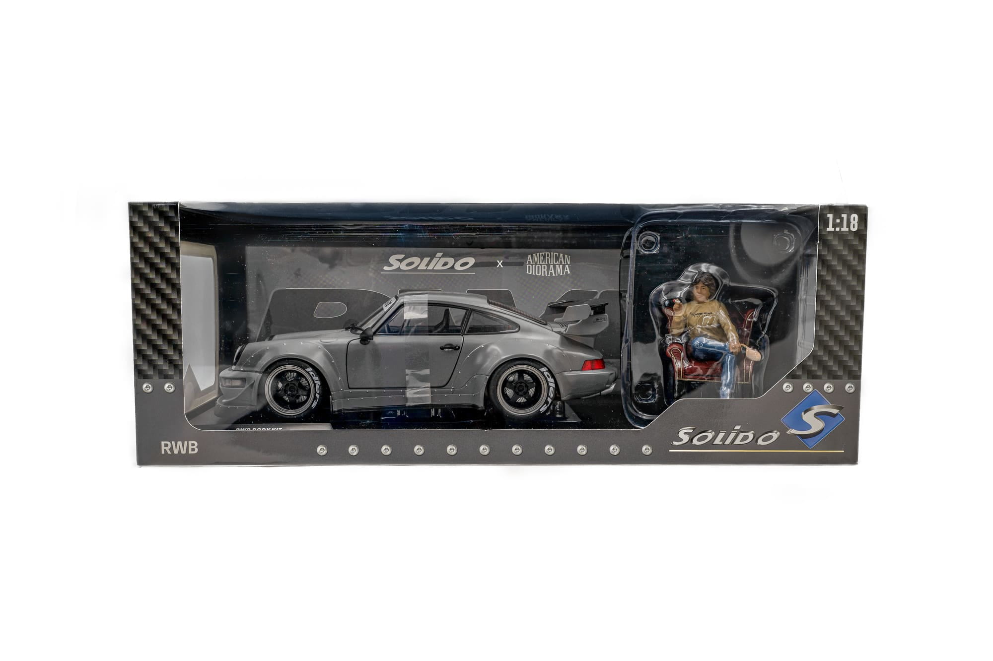 Solido RWB Bodykit Nardo grau mit Figur Modellauto 1_18