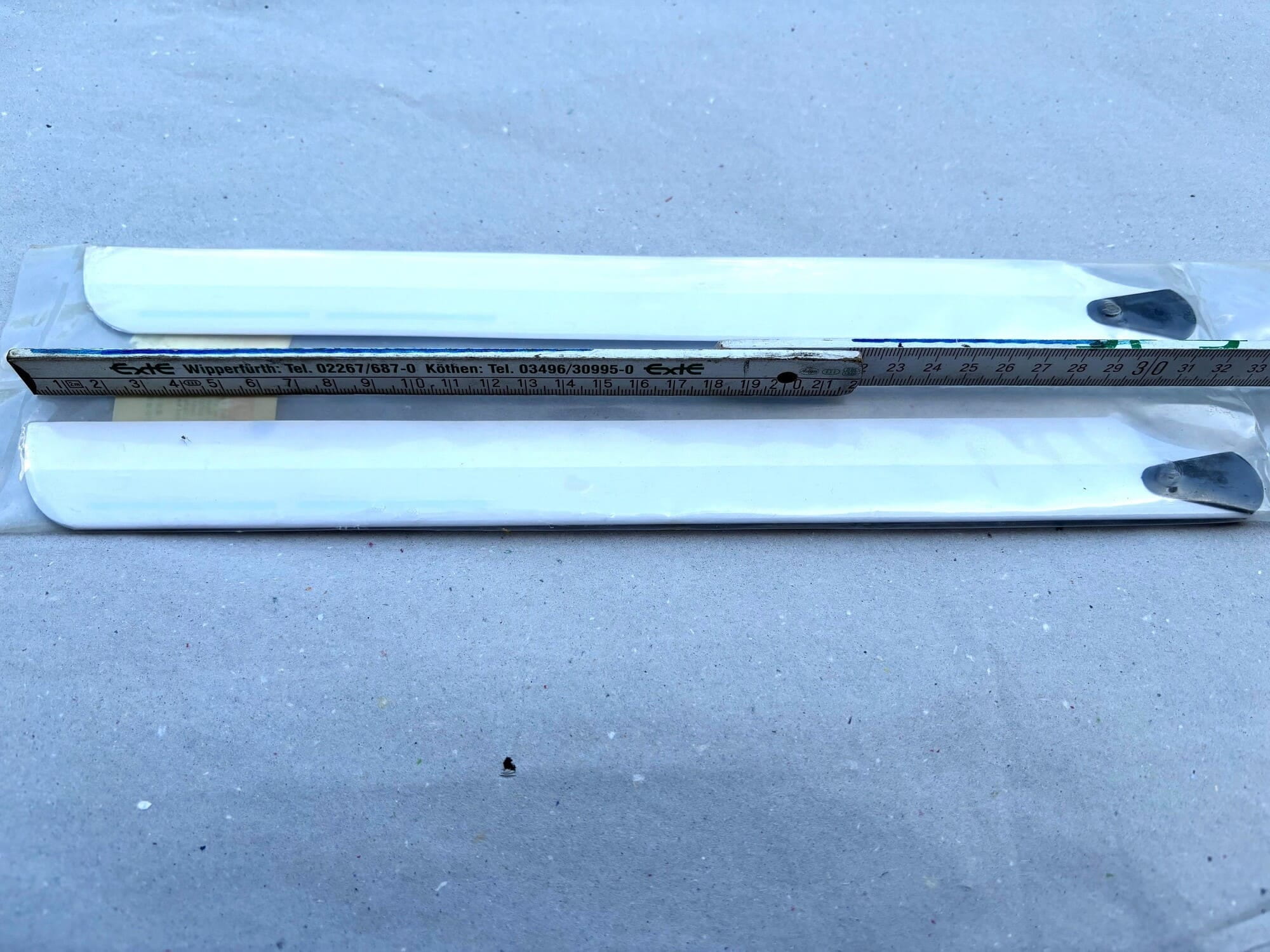 Hauptrotorblaetter 320 mm Weiss Holz Bespannt fuer RC Helikopter