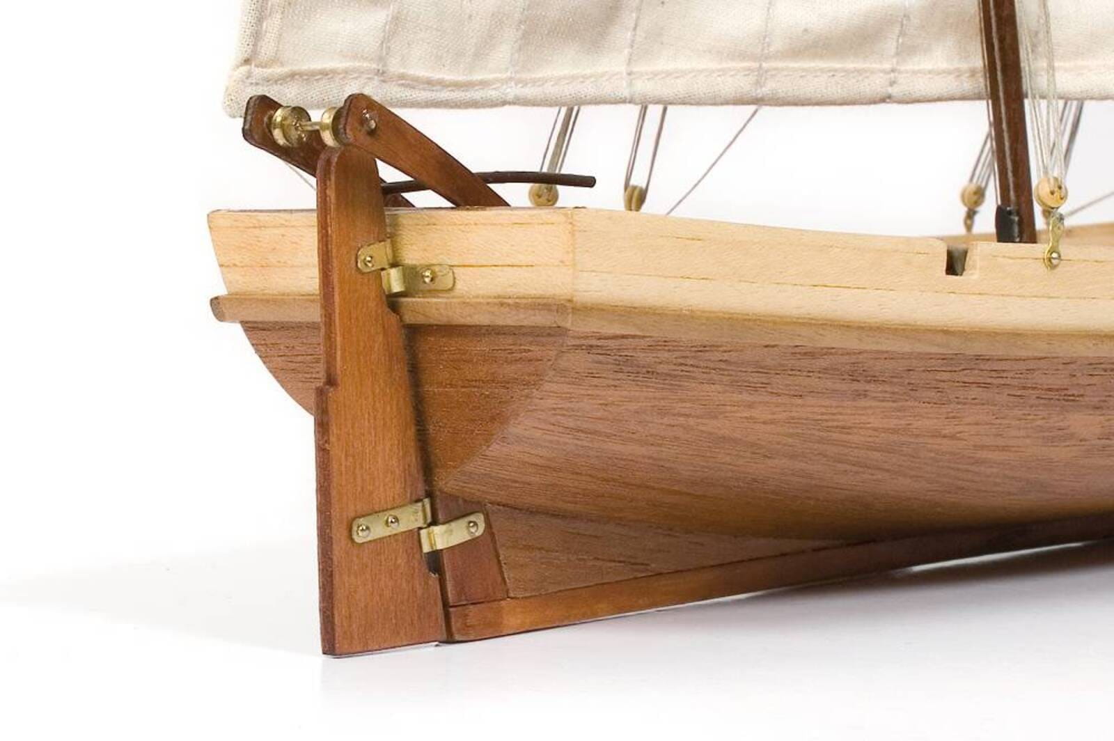 HMS Bounty Beiboot Standmodellbausatz 1_24 - Modellzubehoer