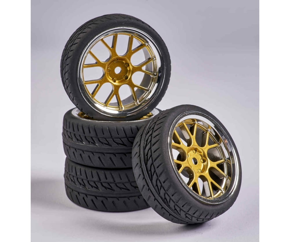 Carson 1_10 Y-Design2 Raederset Gold_Chrom – Komplett montierte Felgen und Reifen fuer RC-Fahrzeuge