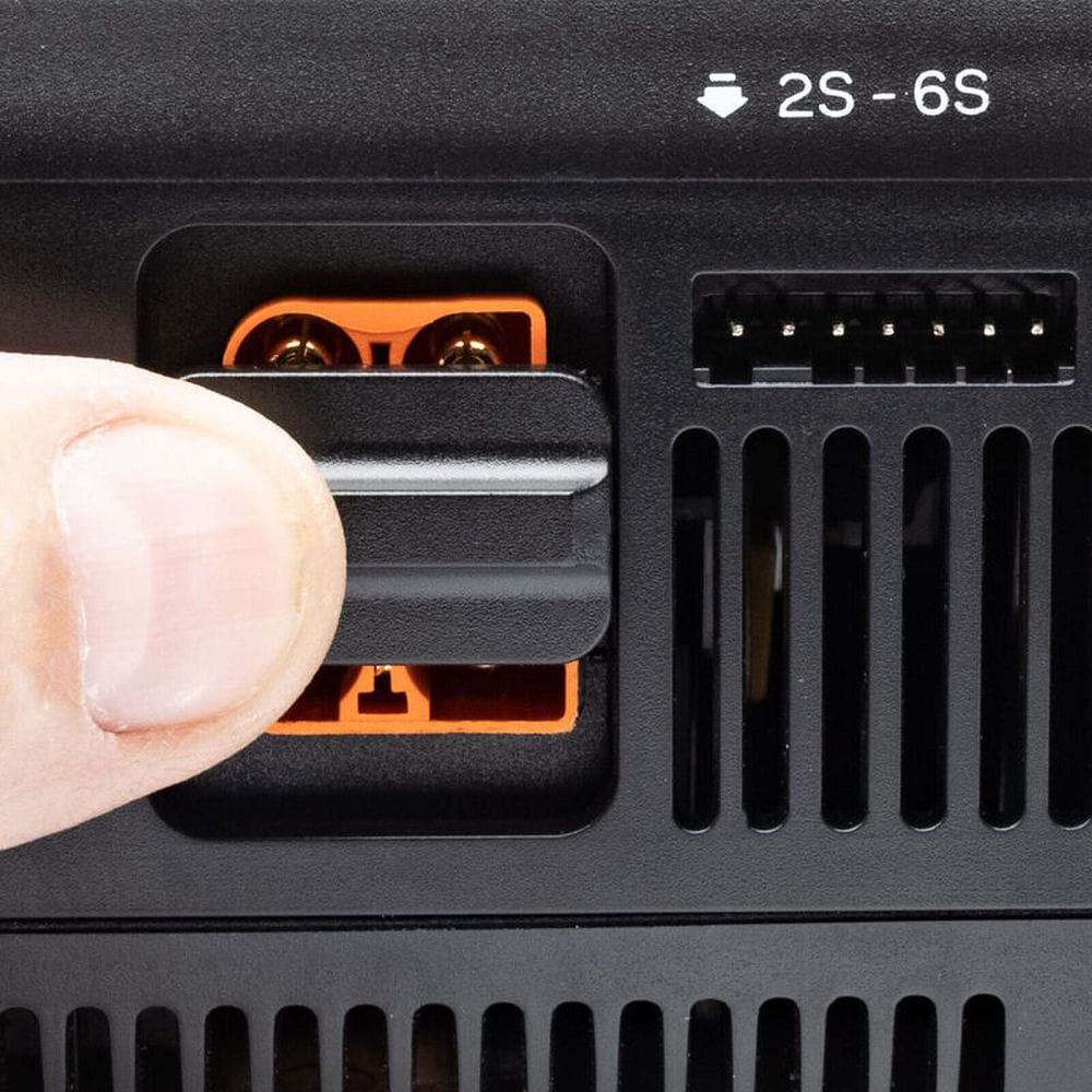 Spektrum S2100 Smart Ladegeraet Dual-Port Spektrum S2100 Smart Ladegeraet Dual-Port