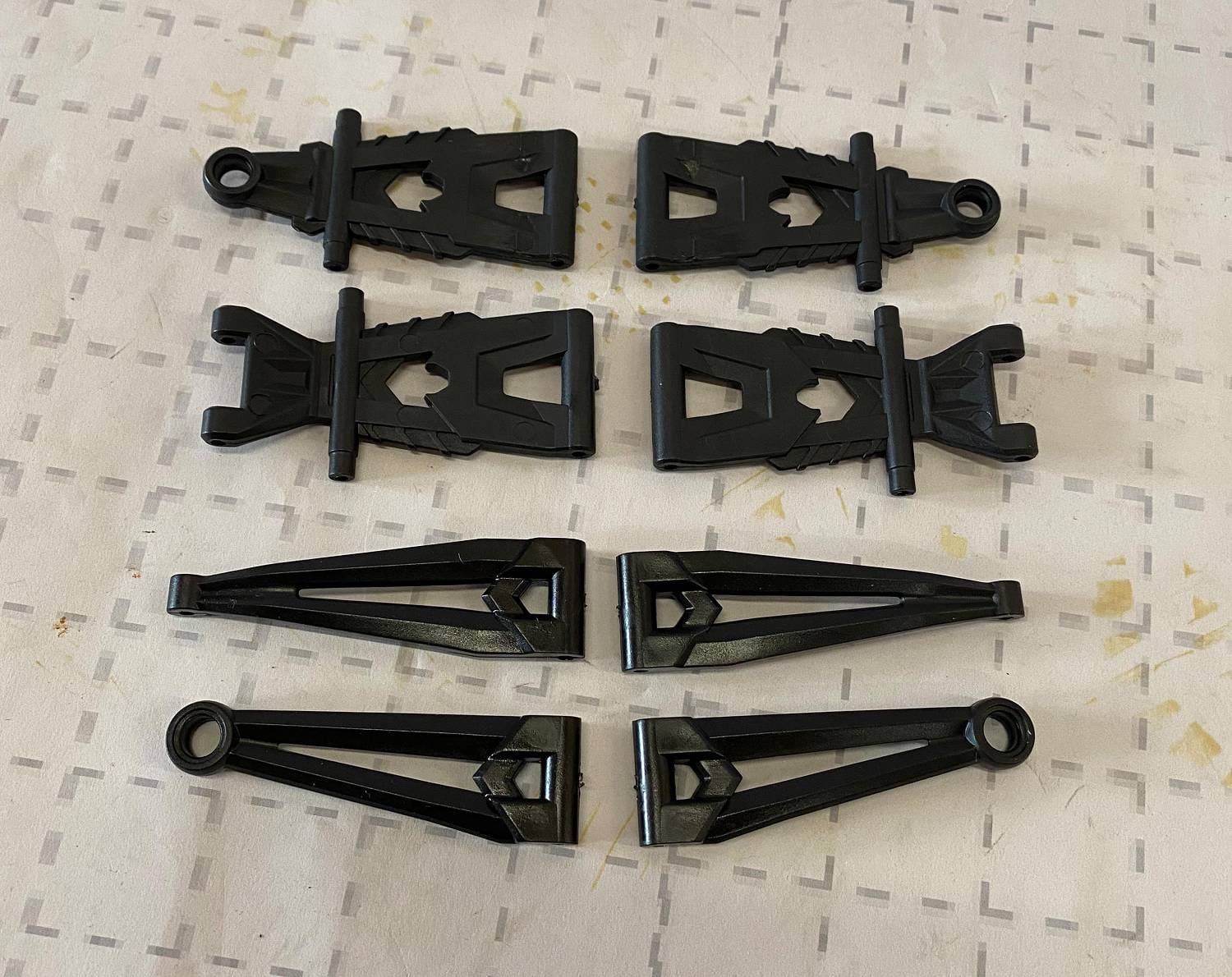 Drive & Fly Models Querlenker je 2x vorne oben, hinten oben, unten