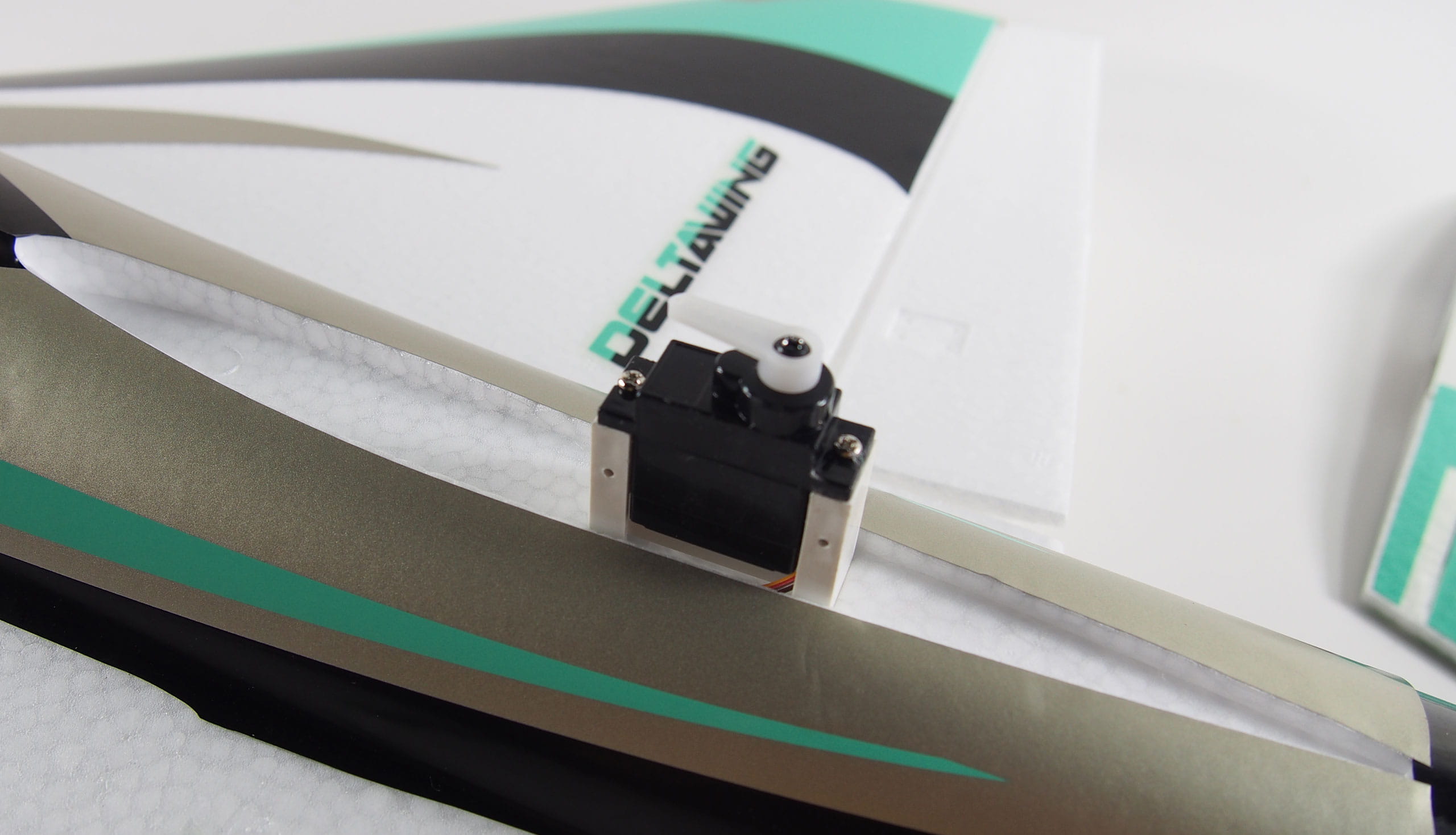 Amewi RC Flugzeug AMXFlight Delta Wing Jet EPO PNP Amewi RC Flugzeug AMXFlight Delta Wing Jet EPO PNP