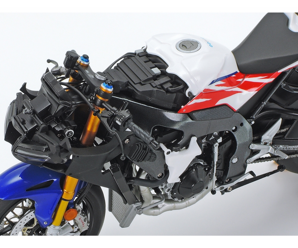 Tamiya 1_12 Honda CBR 1000RR-R Fireblade SP 30th Plastik Modellbau - RC-Zubehoer