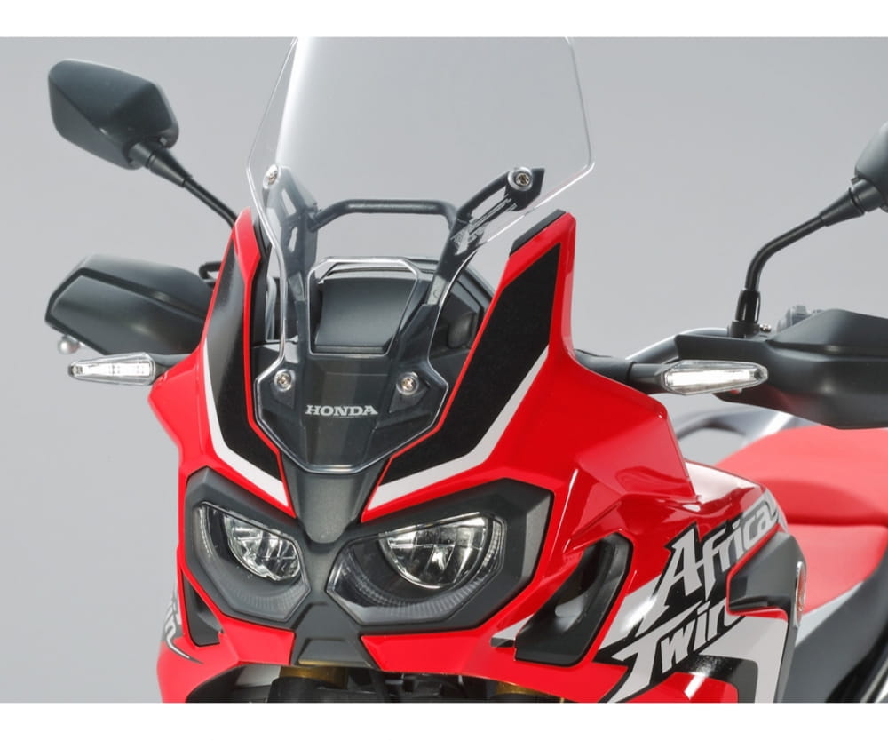 Tamiya 1:6 HONDA CRF 1000L Africa Twin Enduro Tamiya 1:6 HONDA CRF 1000L Africa Twin Enduro