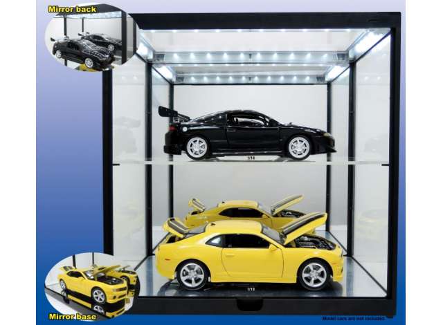 Triple9 Modellvitrine weiss fuer Modellautos 1_18 mit LED Triple9 Modellauto Vitrine weiss mit LED und Spiegelboden