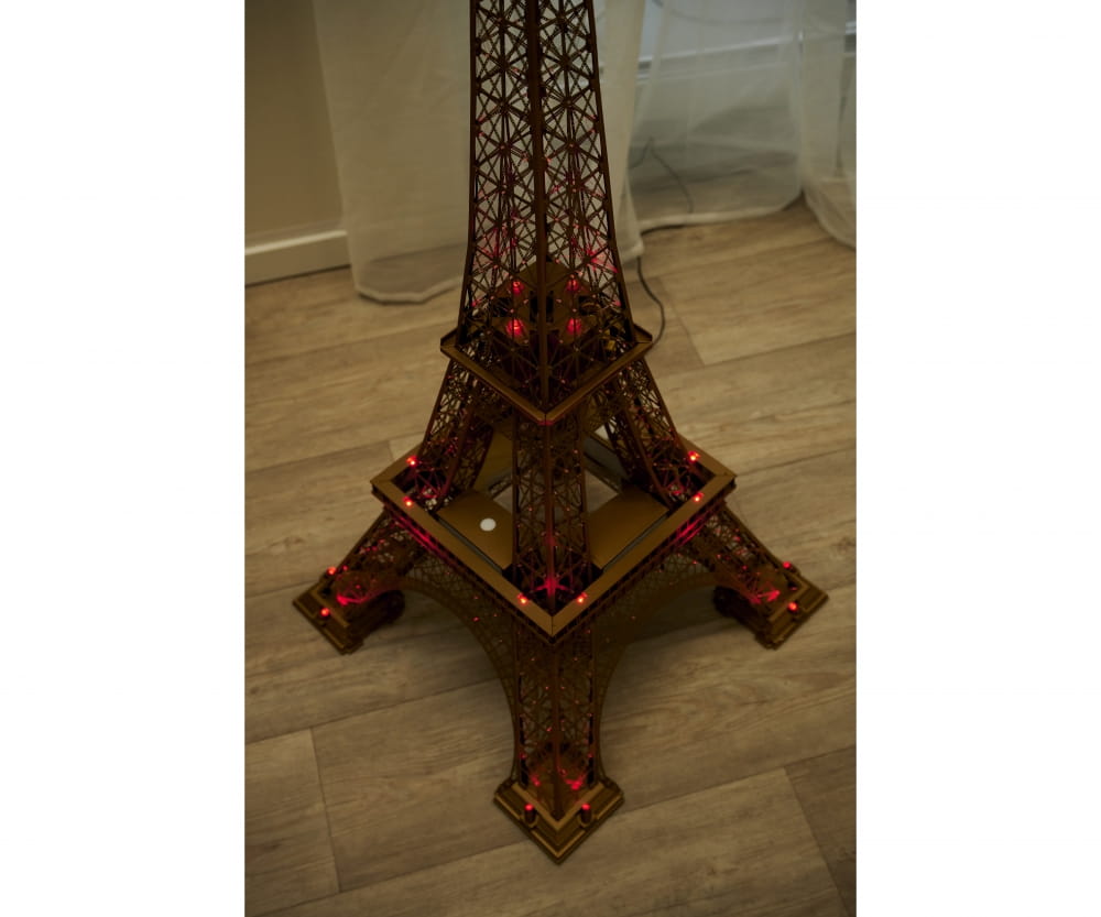 IXO Eiffelturm 1_270 Premium Modellbausatz mit Beleuchtung und Aufzuegen_