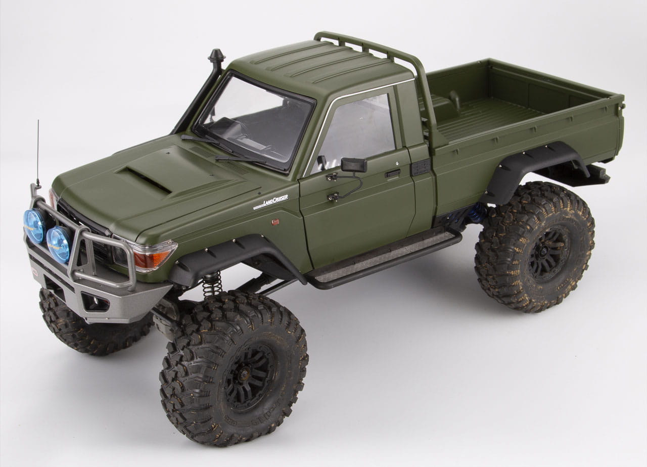 Killerbody Toyota Land Cruiser 70 Bausatz Military Grün lackiert für TR