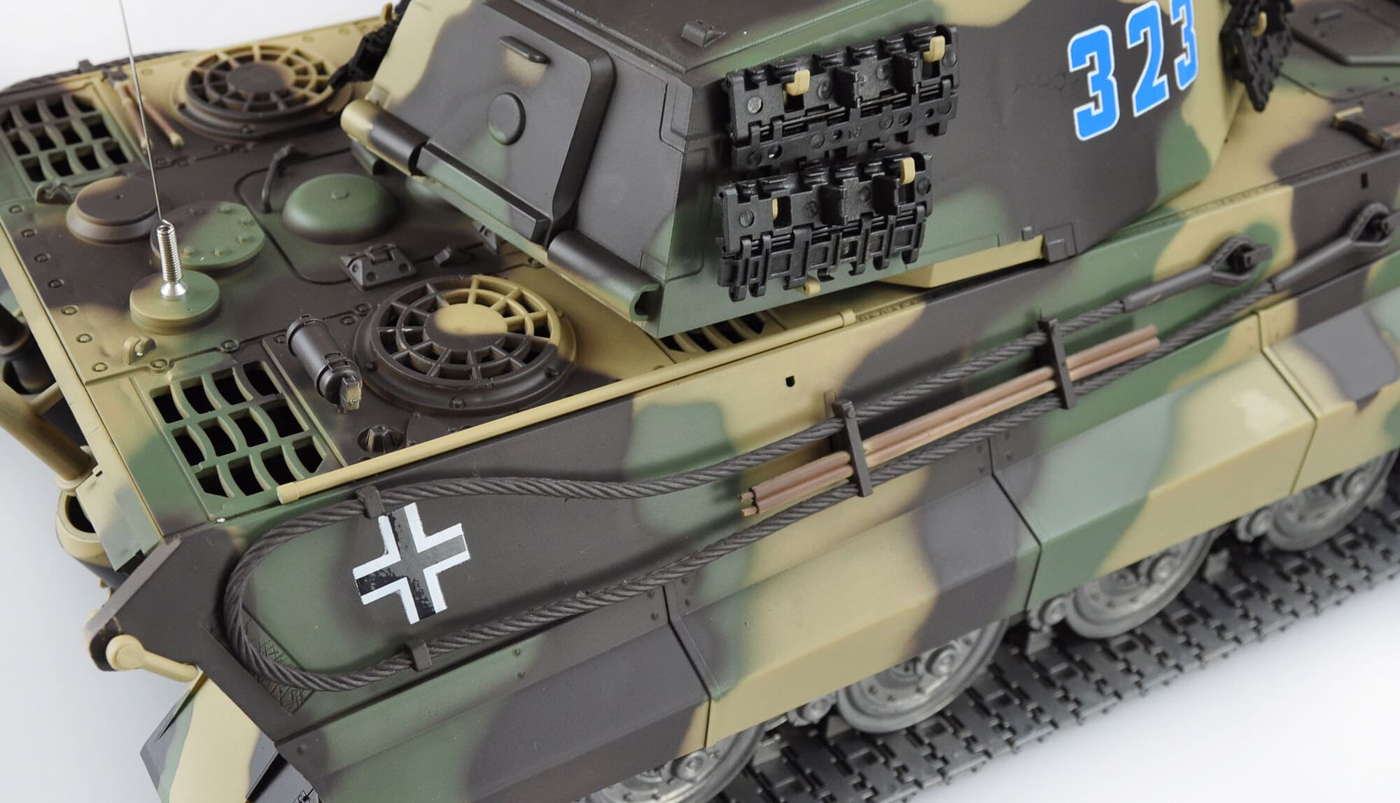 Amewi RC Panzer Koenigstiger 1_16 Professional Line mit BB- _ IR-Schuss
