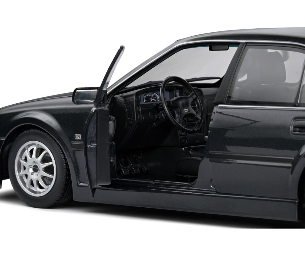 Solido 1:18 Opel Omega 500 schwarz Modellauto