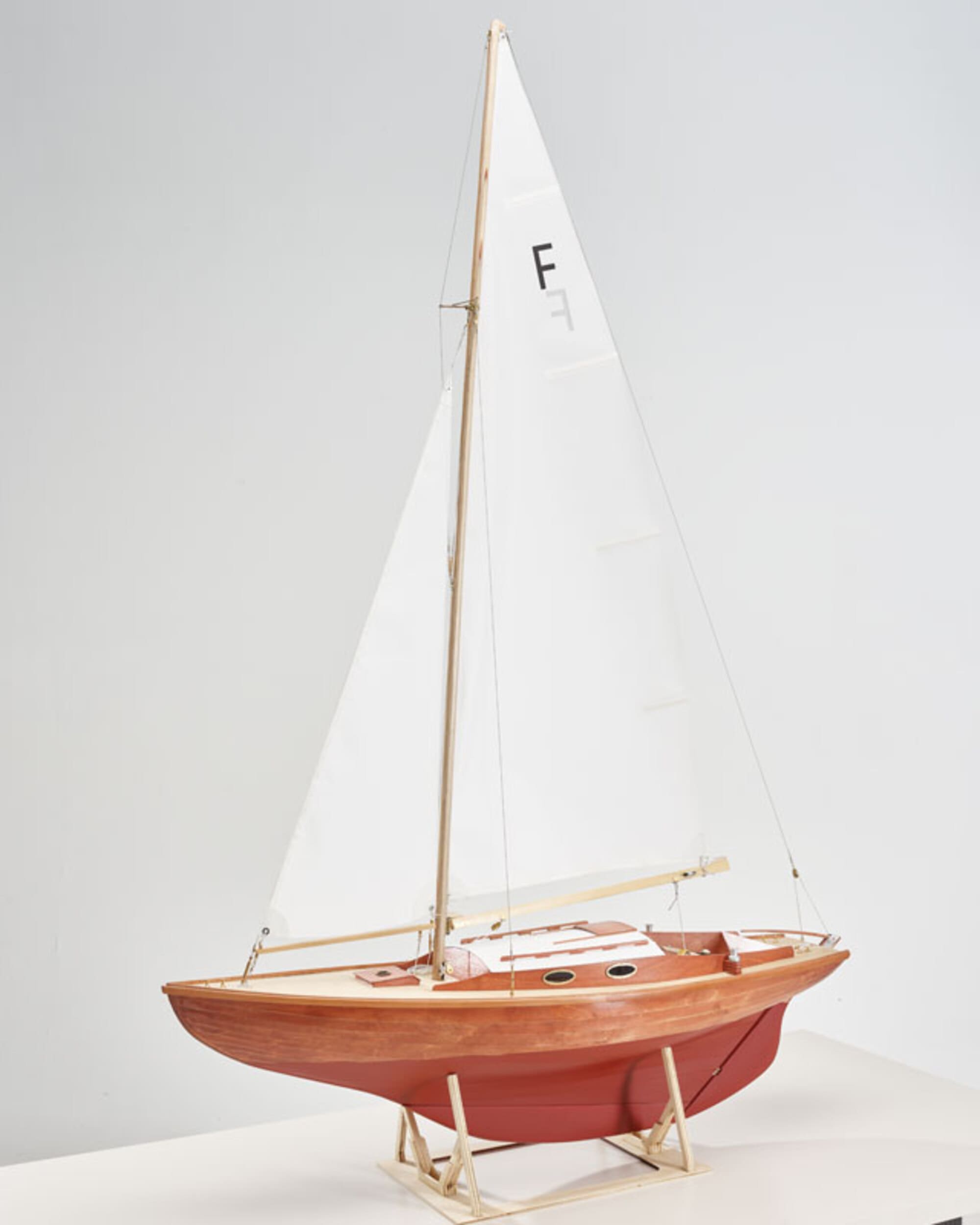 folkeboot rc bausatz 1-7-6 detailliertes modell eines nordischen segelboots