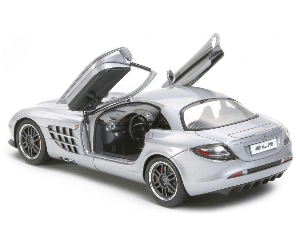 Tamiya Mercedes Benz SLR722 McLaren 2006 1:24 Platik Modellbau Auto Bausatz