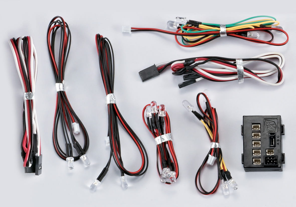Robitronic LED Licht Set _18 LED`s_ mit Kontroller Box - RC-Zubehoer
