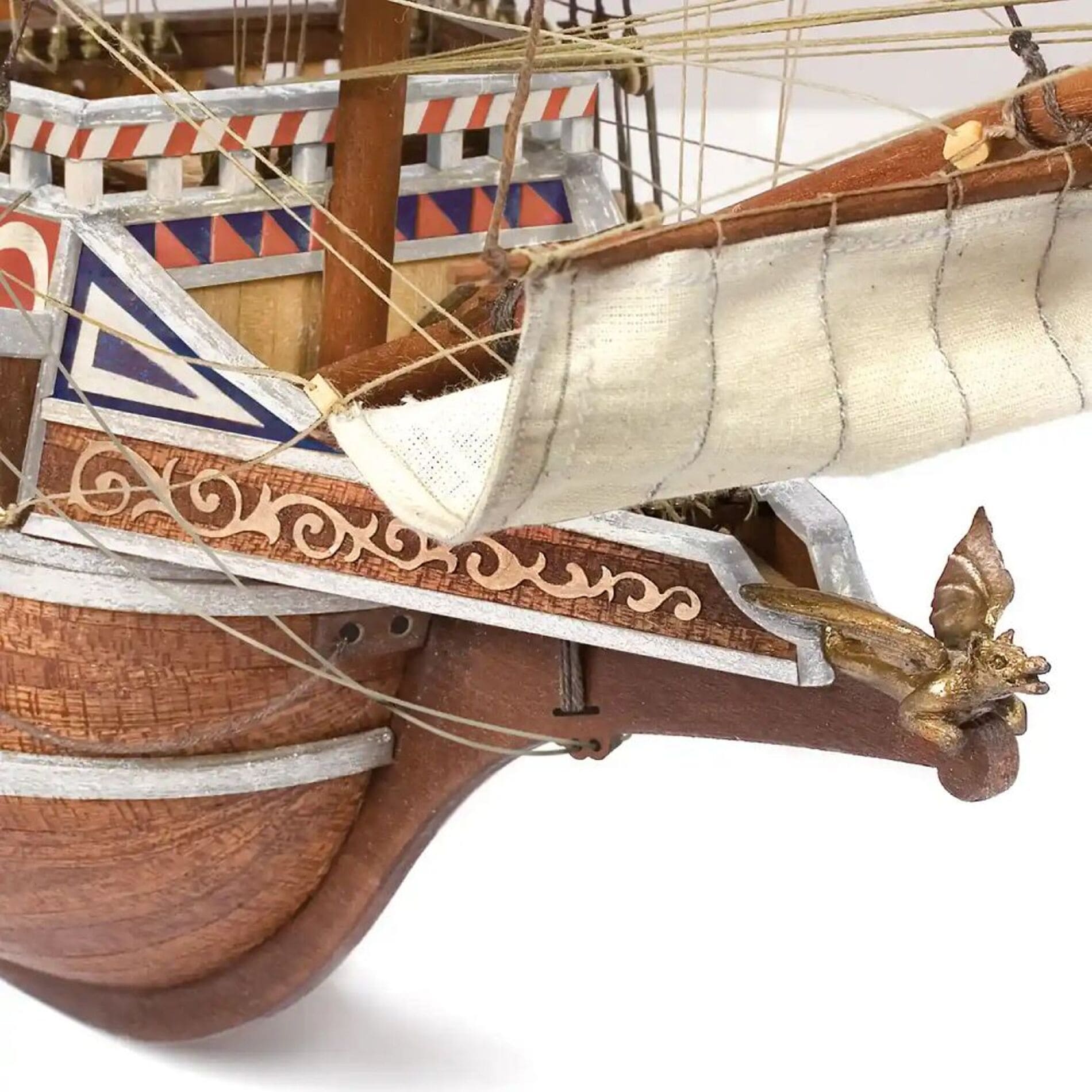 HMS Revenge Standmodellbausatz 1_85 - Modellzubehoer