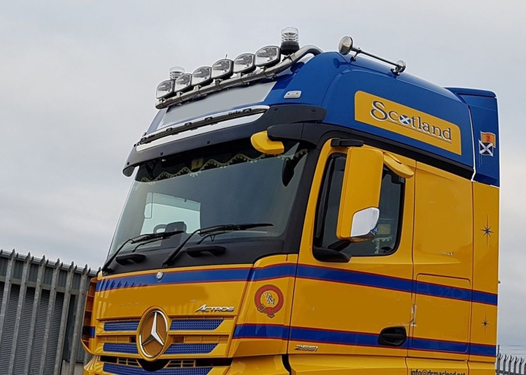 Lesu 1:14 Dachlampenbügel für Mercedes Actros/Arocs Metall LED