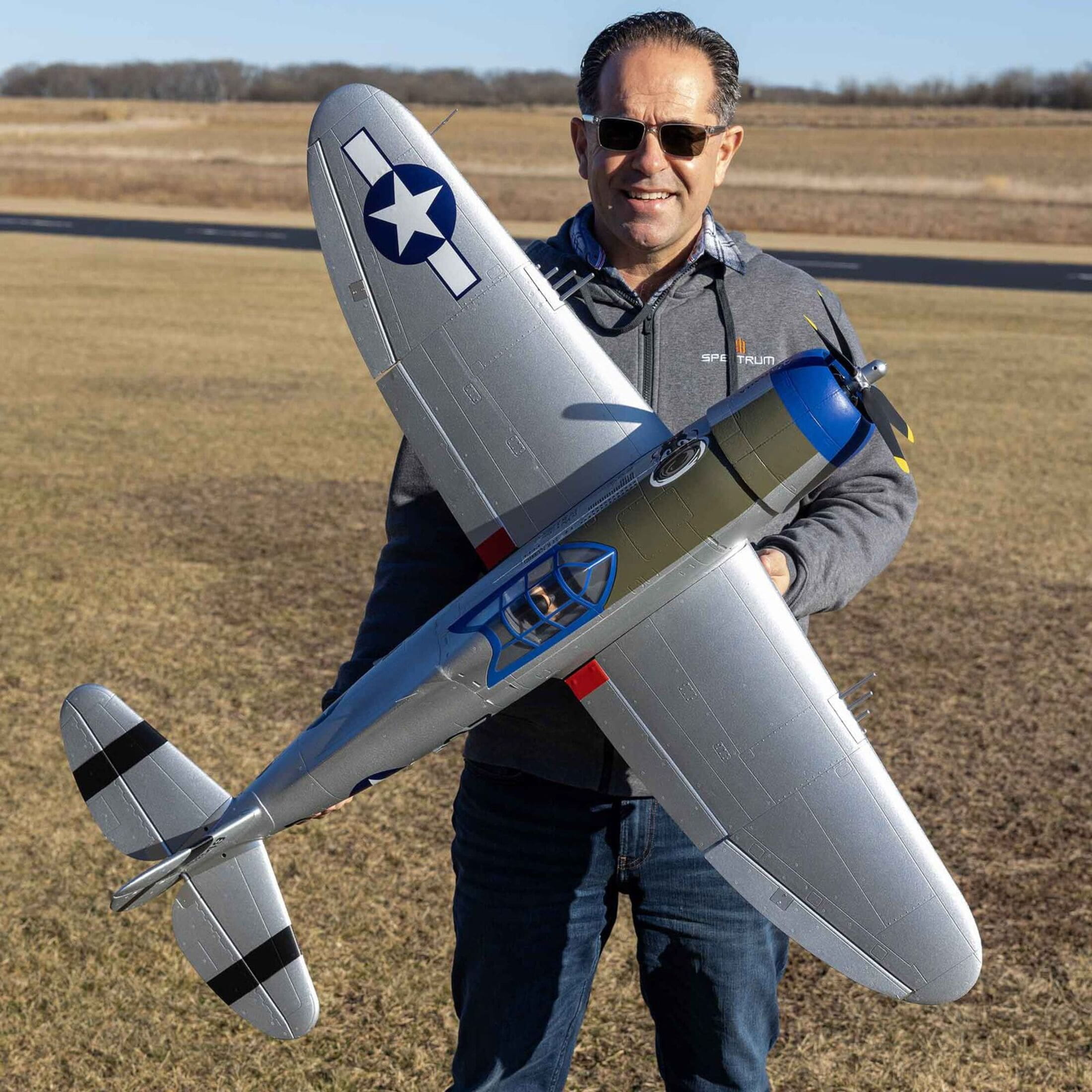 E-flite P-47 Razorback 1.2m PNP RC Flugzeug e-flite-razorback-rc-flugzeug-spektrum-pnp-verion-mit-servos-regler