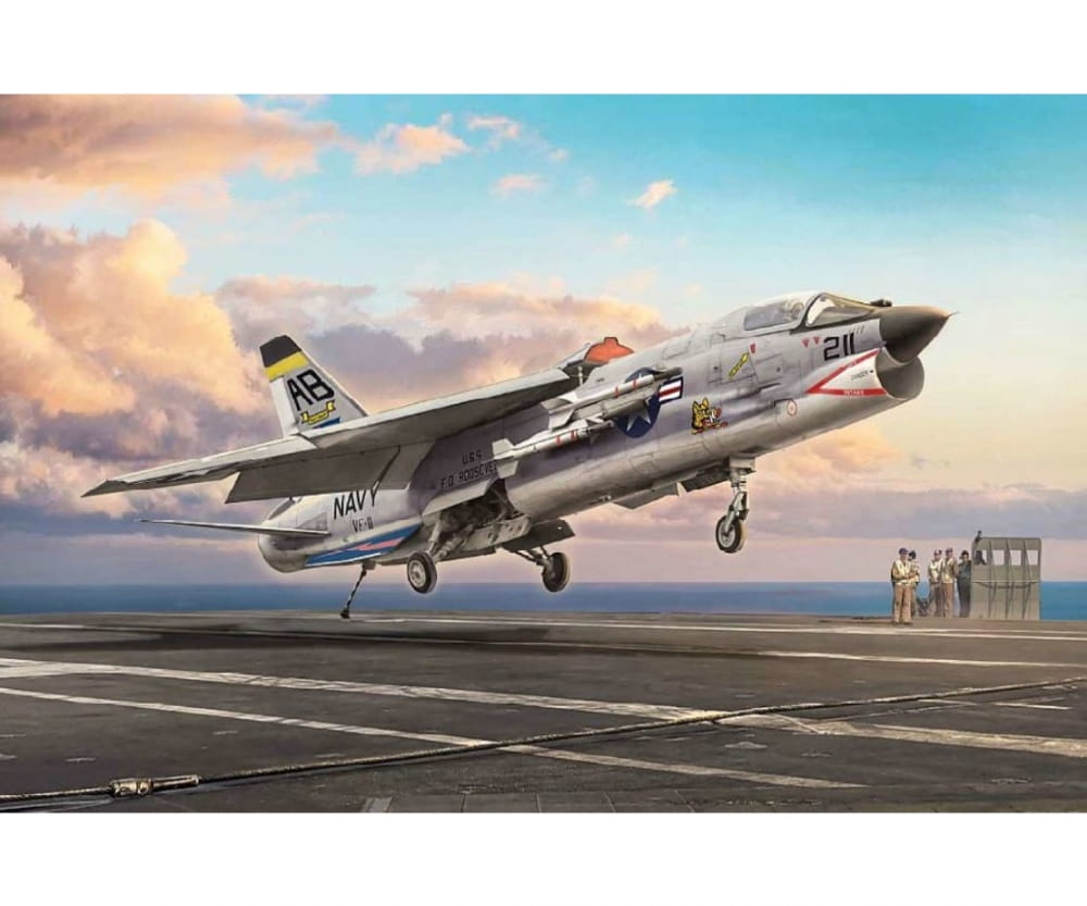 Italeri 1:72 F-8E Crusader