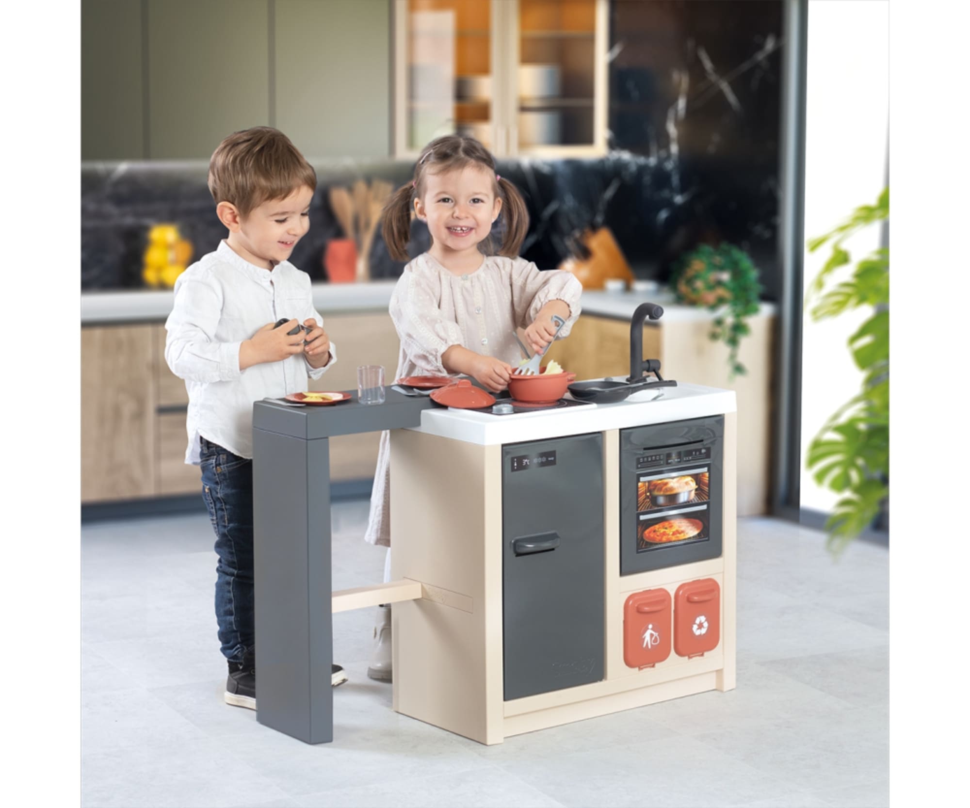 Smoby Spielkueche Kuecheninsel