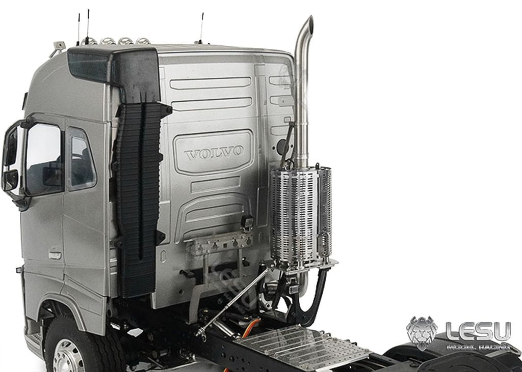 Lesu Auspuff hoch mit Scheinwerfer fuer VOLVO - RC-Zubehoer