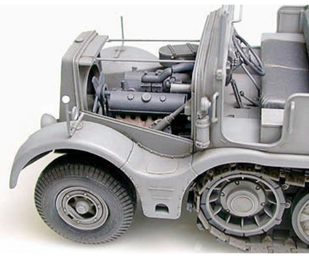 Tamiya WWII SdKfz.9 Famo 18to Halbkette 1:35 Plastik Modellbau Militär Bausatz