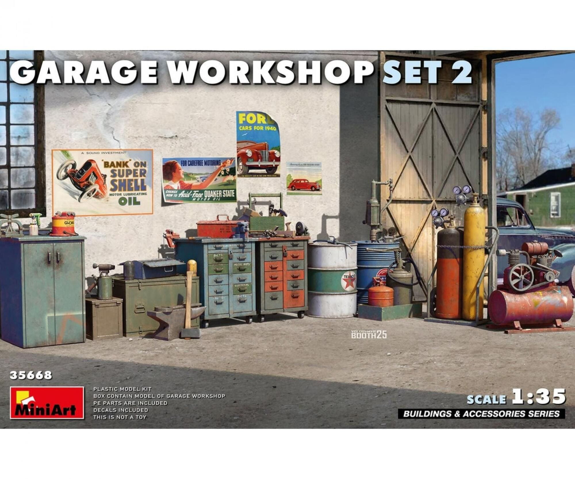 MiniArt 1_35 Werkstatt-Set 2 m. Zubehoer Modellbausatz
