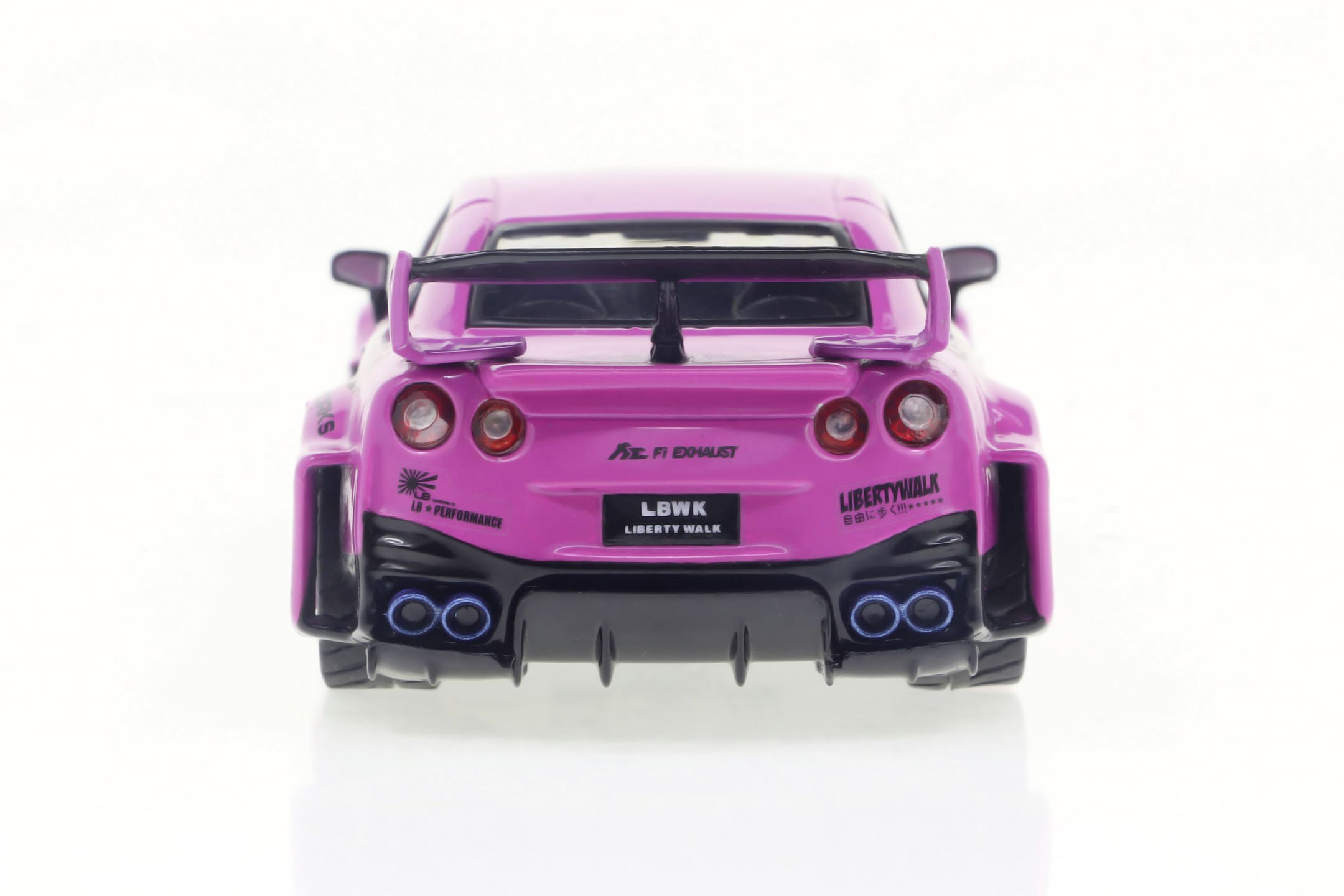 solido-1-43-nissan-gtr35-2019-pink