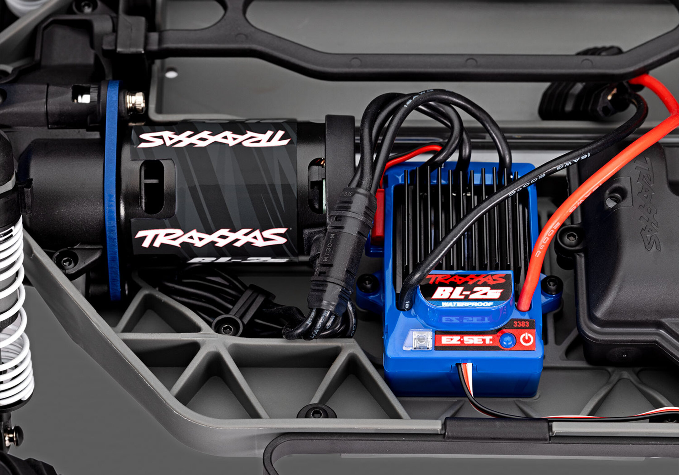 Traxxas RC Slash 4x4 Brushless 2S Short Course RTR grün 1:10 Traxxas RC Slash 4x4 Brushless 2S Short Course RTR grün 1:10