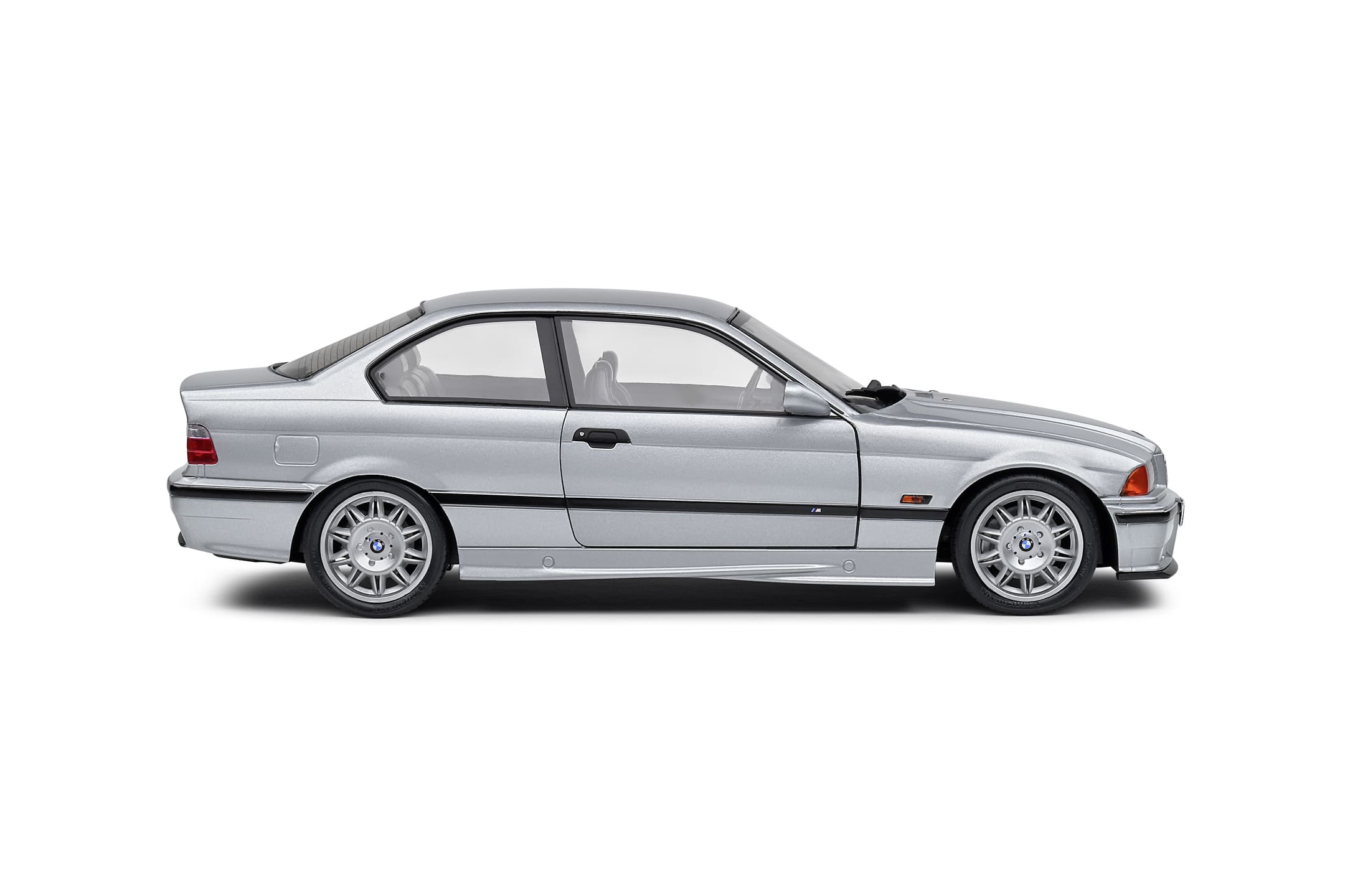 Solido Modellauto 1_18 BMW E36 M3 Coupe Artic Silver 1990 - Detailgetreues Sammlermodell