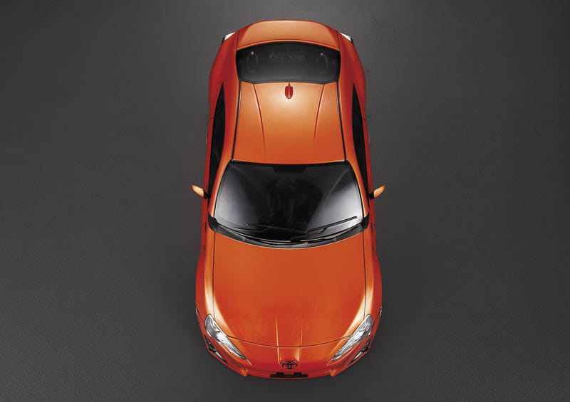 Killerbody Toyota 86  195mm Metallic Orange lackiert, RTU all-in
