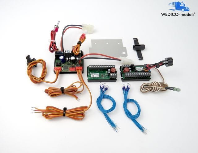 Wedico Elektrische Anlage ''MFL'' mit Regler fuer Zugmaschinen - RC-Zubehoer