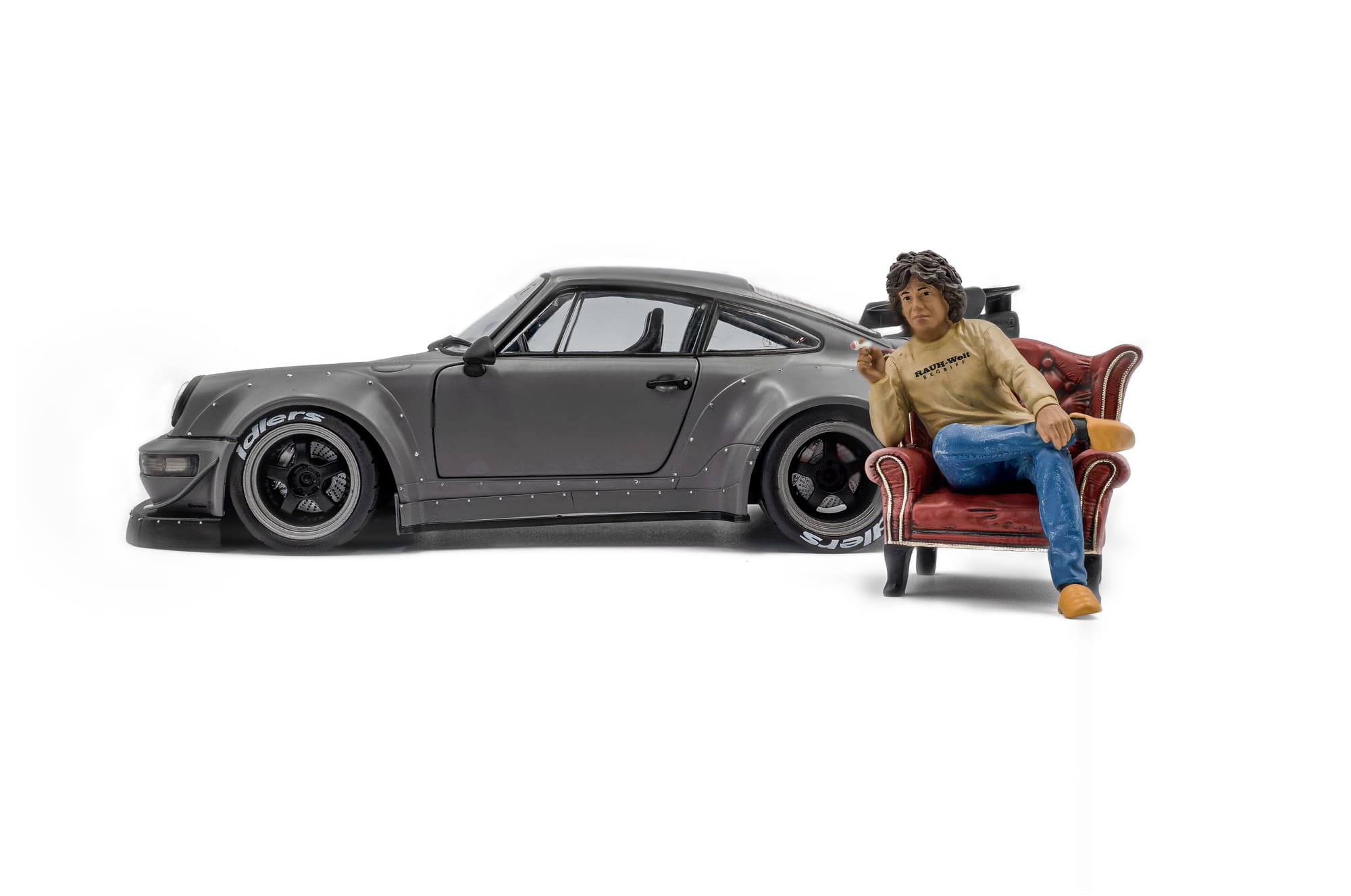 Solido RWB Bodykit Nardo grau mit Figur Modellauto 1_18